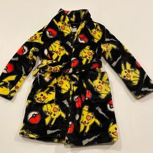 Pokémon, Pikachu, cozy black and yellow robe, kids size 4